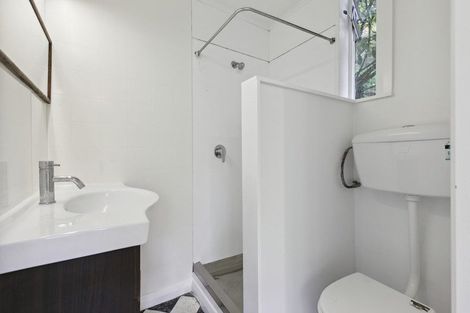 Photo of property in 6 Governor Road, Northland, Wellington, 6012