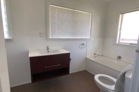 Photo of property in 4 Simpson Road, Ranui, Auckland, 0612