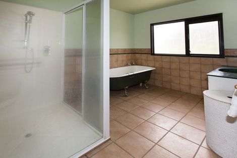 Photo of property in 106 Rehutai Road, Baylys Beach, Dargaville, 0377