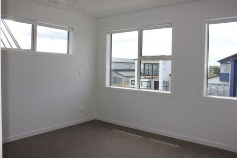 Photo of property in 16 Myland Drive, Hobsonville, Auckland, 0616