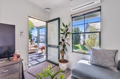 Photo of property in 3/70 Whiteley Street, Moturoa, New Plymouth, 4310