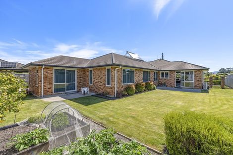 Photo of property in 19 Jade Lane, Paraparaumu, 5032