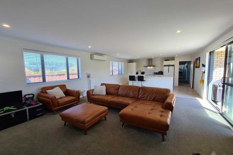 Photo of property in 16 Ledbury Drive, Rolleston, 7615