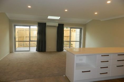 Photo of property in 19u6 Collins Avenue, Tawa, Wellington, 5028