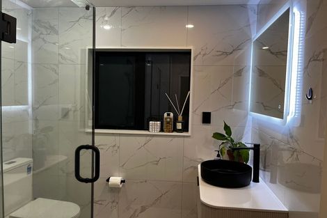 Photo of property in 701 Massey Road, Mangere, Auckland, 2022