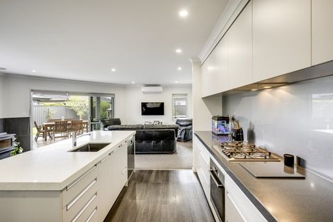Photo of property in 17 Waitaki Way, Poraiti, Napier, 4112