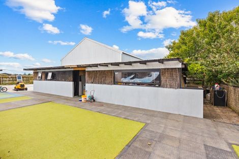 Photo of property in 53 Bruce Road, Levin, 5510