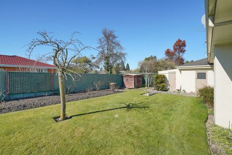 Photo of property in 2 Ward Place, Rangiora, 7400