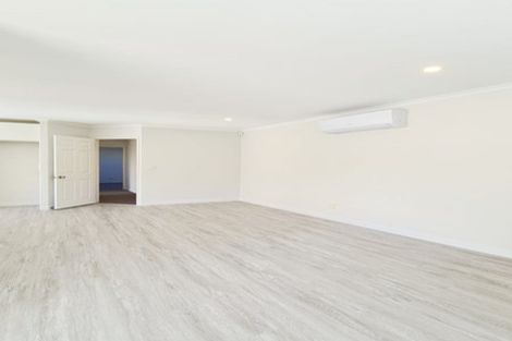 Photo of property in 30 Rathmar Drive, Manurewa, Auckland, 2105