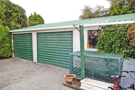 Photo of property in 16 Burn Street, Holmes Hill, Oamaru, 9401