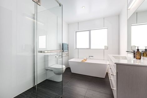 Photo of property in 7 Aoraki Rise, Aotea, Porirua, 5024