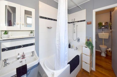 Photo of property in 59 Jacksons Road, Lyttelton, 8082