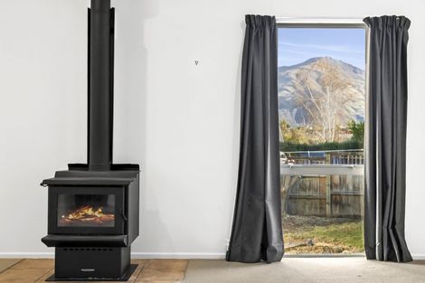 Photo of property in 3b Hogan Lane, Wanaka, 9305