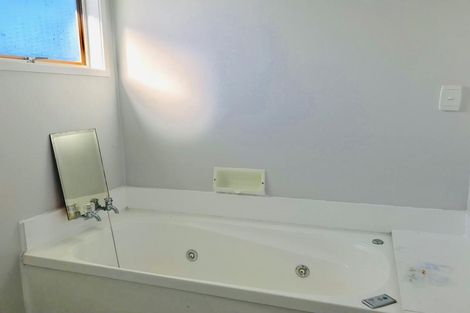 Photo of property in 1/3 Beach Road, Northcote Point, Auckland, 0627