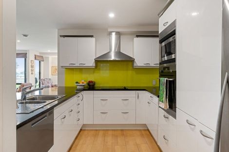 Photo of property in 9/80 Salamanca Road, Kelburn, Wellington, 6012