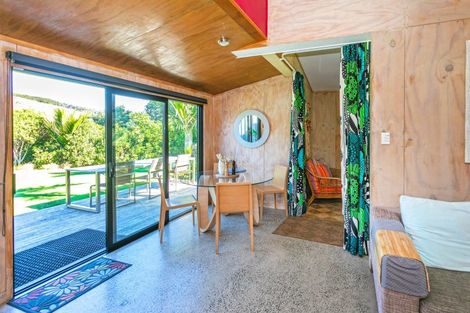 Photo of property in 7 Pye Place, Hot Water Beach, Whitianga, 3591