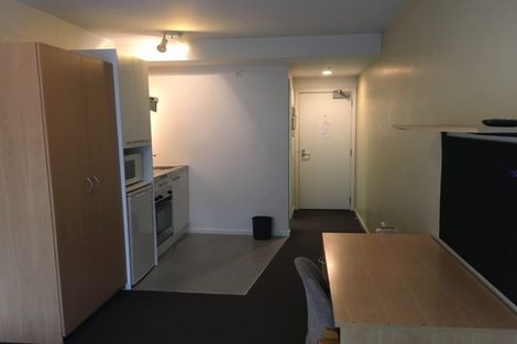 Photo of property in Orange Apartments/victoria Centr, 906/169 The Terrace, Wellington Central, Wellington, 6011