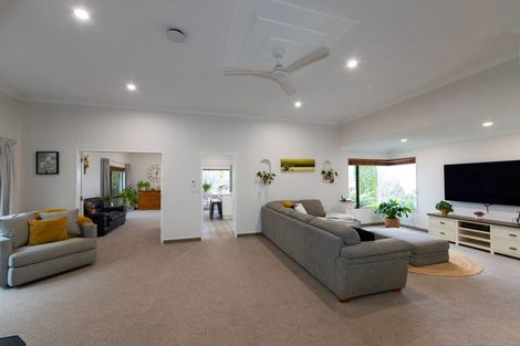 Photo of property in 26 Cumberland Rise, Taradale, Napier, 4112