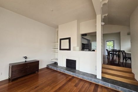 Photo of property in 11 Mcintyre Avenue, Mount Victoria, Wellington, 6011