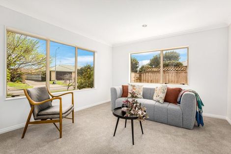 Photo of property in 2 Terry Lane, Paraparaumu Beach, Paraparaumu, 5032