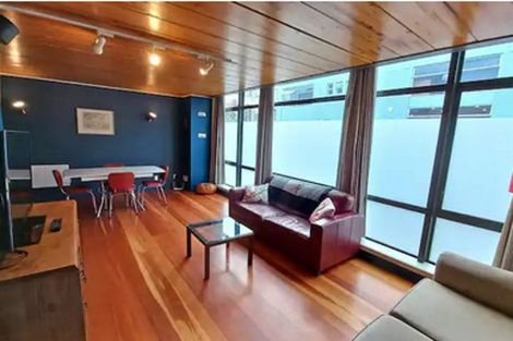 Photo of property in Courtenay Mews Apartments, 14u2 Alpha Street, Te Aro, Wellington, 6011