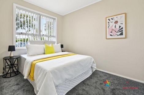 Photo of property in 34 Convair Crescent, Mangere, Auckland, 2022