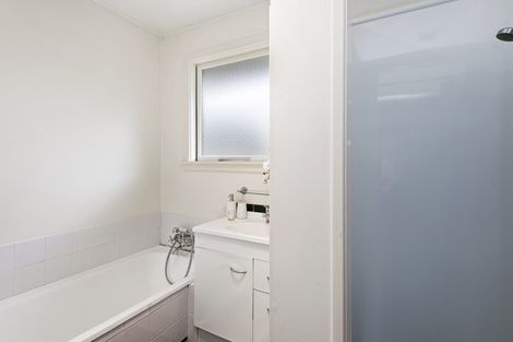 Photo of property in 98 Crofton Road, Harewood, Christchurch, 8051