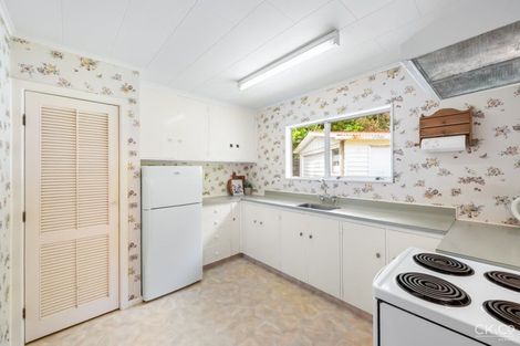 Photo of property in 13 Christchurch Crescent, Kelson, Lower Hutt, 5010