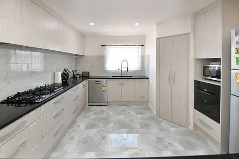 Photo of property in 21 Rauta Way, Helensville, 0800