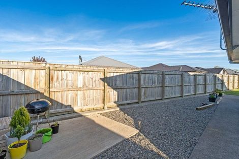 Photo of property in 17 Maple Grove, Solway, Masterton, 5810