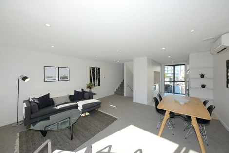 Photo of property in 2/214 Hereford Street, Christchurch Central, Christchurch, 8011