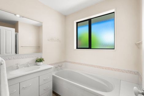 Photo of property in 12 Jerez Place, Hei Hei, Christchurch, 8042