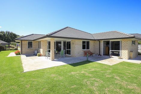 Photo of property in 22 Merrimana Drive, Thames, 3500