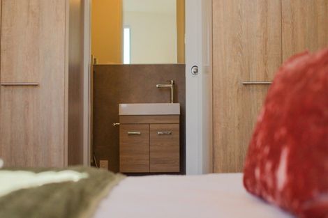 Photo of property in 6/69 Tiketike Way, Brooklyn, Wellington, 6021