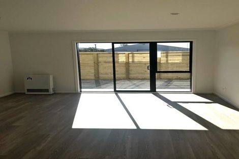 Photo of property in 14/9u Surrey Street, Tawa, Wellington, 5028