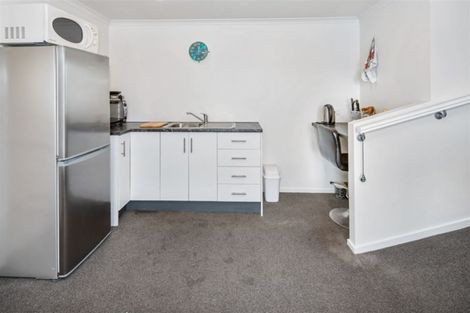 Photo of property in 3 Terrance Grove, Paparangi, Wellington, 6037