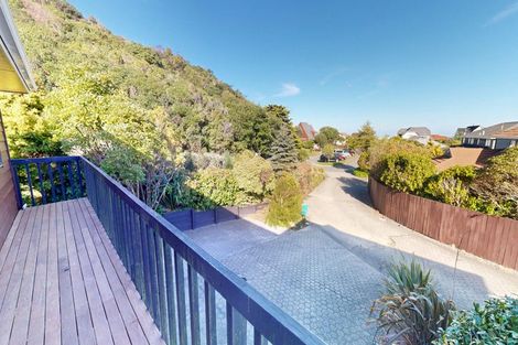 Photo of property in 60 Satara Crescent, Khandallah, Wellington, 6035