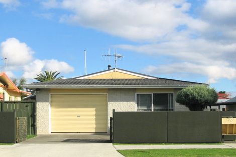 Photo of property in 1/700 Fitzroy Avenue, Mahora, Hastings, 4120