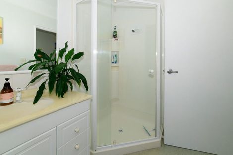 Photo of property in 54 Huia Street, Waikanae, 5036
