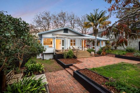 Photo of property in 12 Glade Place, Birkenhead, Auckland, 0626