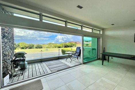 Photo of property in 47 Spinnaker Drive, Te Atatu Peninsula, Auckland, 0610