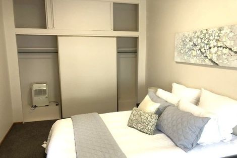 Photo of property in 48 Randwick Road, Northland, Wellington, 6012