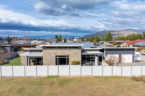 Photo of property in 31 Rhoboro Road, Twizel, 7901