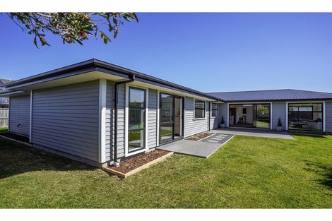 Photo of property in 7 Clonbunny Close, Rolleston, 7614