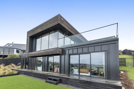 Photo of property in 3 Selleck Street, Mount Pleasant, Christchurch, 8081
