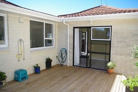 Photo of property in 1/54 Rajkot Terrace, Broadmeadows, Wellington, 6035