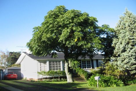 Photo of property in 351 Pakuranga Road, Pakuranga Heights, Auckland, 2010