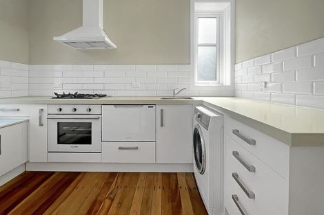 Photo of property in 34f1 Hawkestone Street, Thorndon, Wellington, 6011