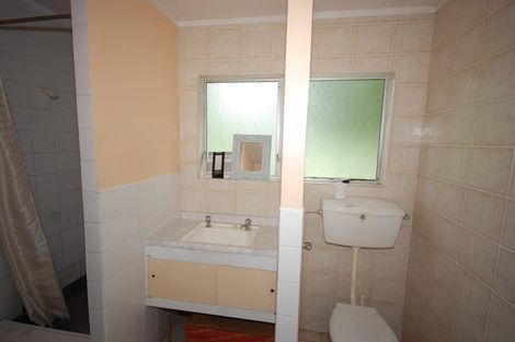 Photo of property in 19a/8 Verbena Road, Birkdale, Auckland, 0626