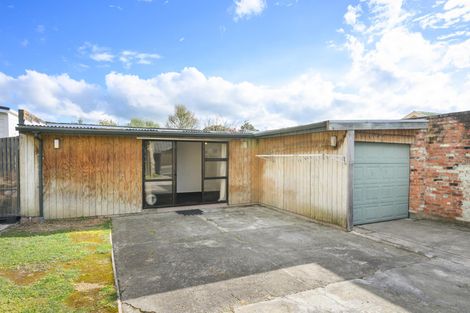 Photo of property in 17 Douglas Street, West End, Palmerston North, 4412